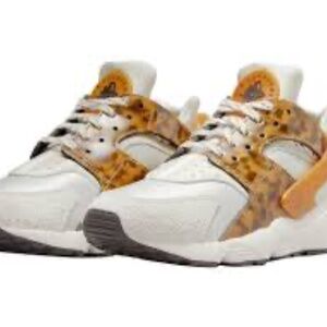 Nike Huarache Leopard Print Sneakers